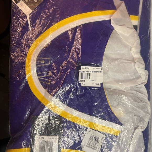 Kobe Bryant Limited Edition Jersey new. - Picture 3 of 4
